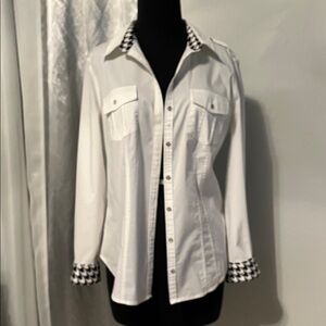 Avenue White Shirt with Black Houndstooth Detail